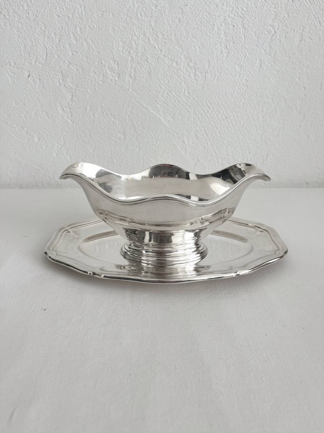 Ercuis silver-plated metal gravy boat