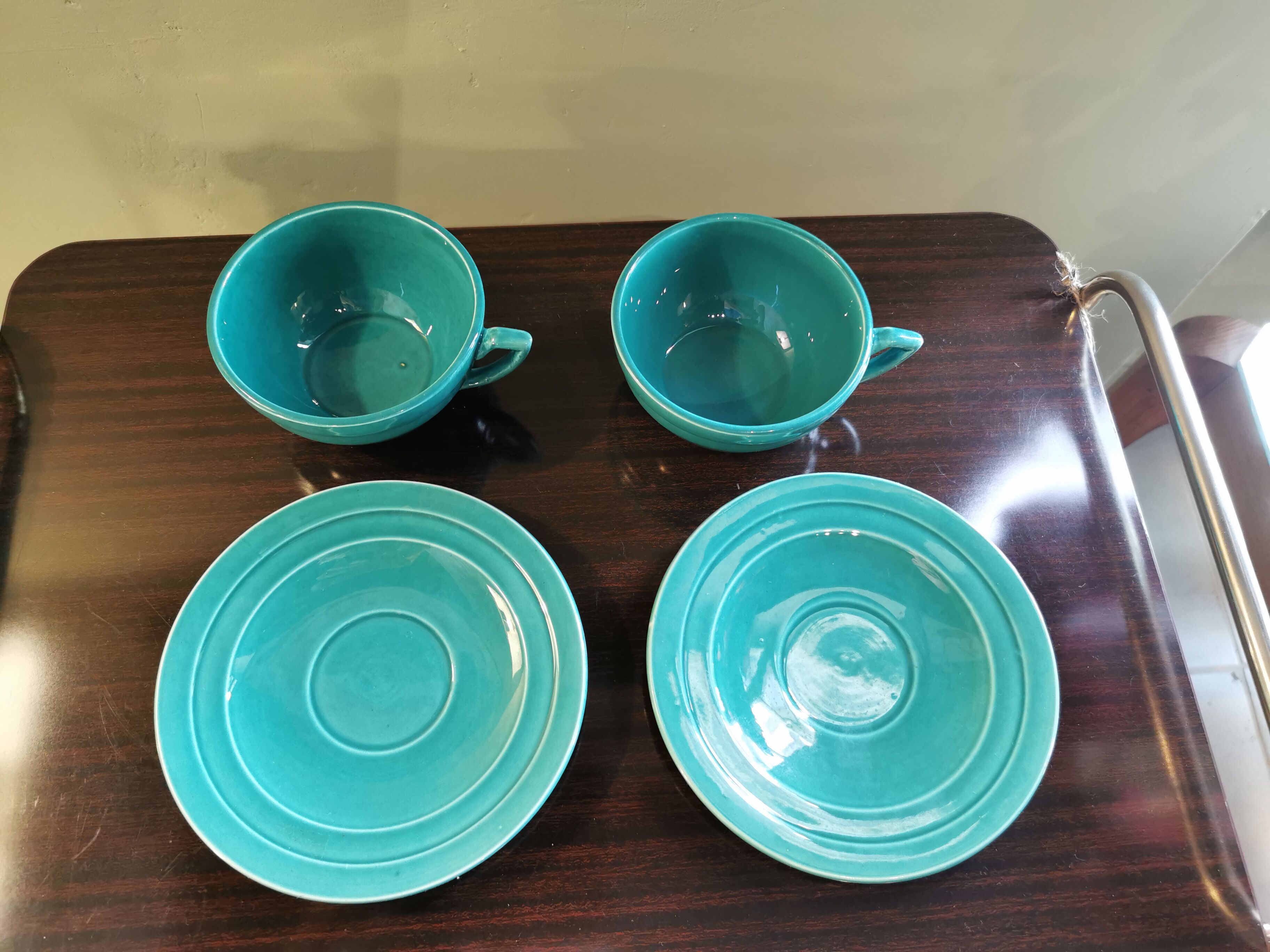Duo vintage green ceramic breakfast