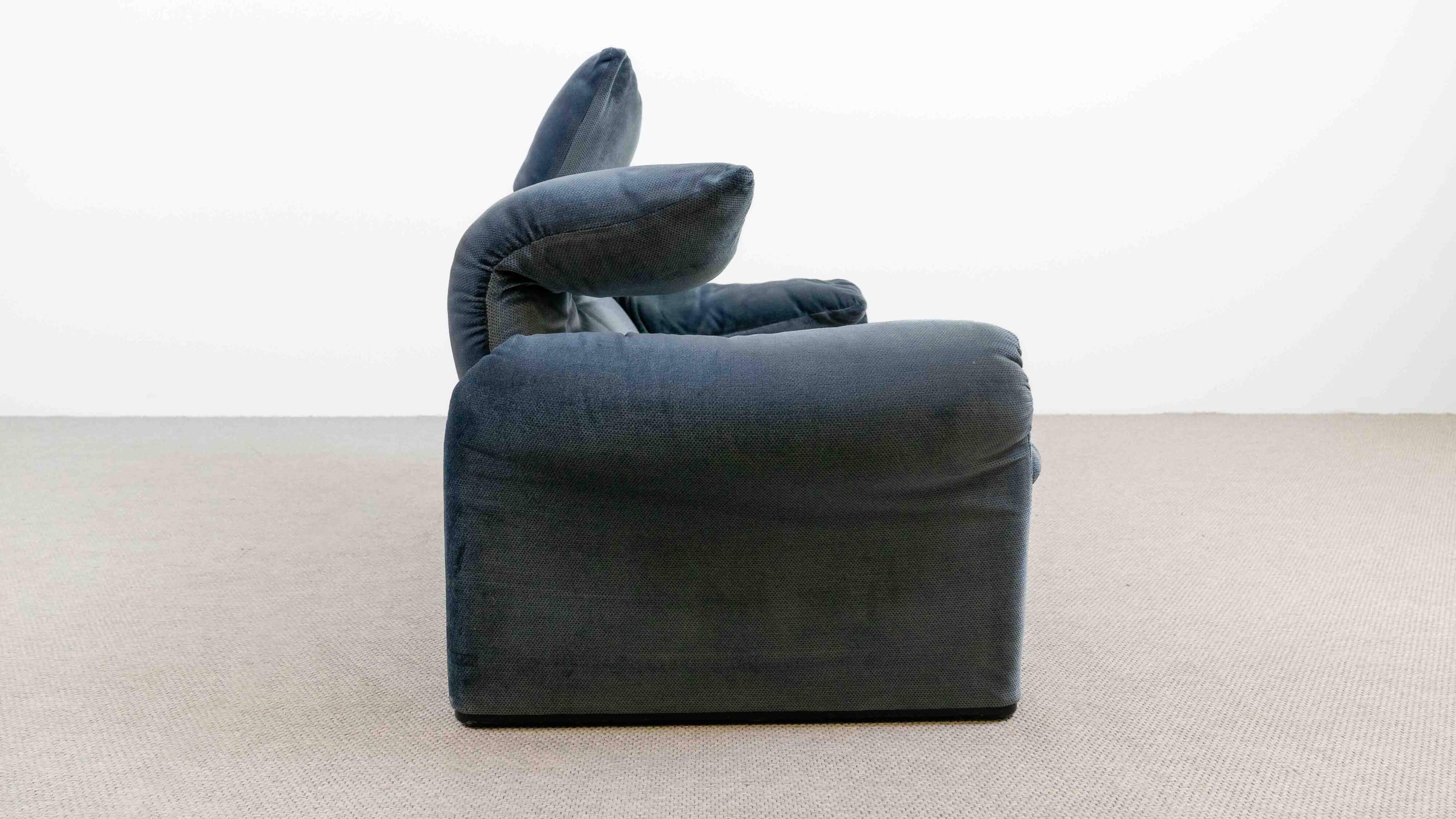 Maralunga Sofa by Vico Magistretti for Cassina, 1980s