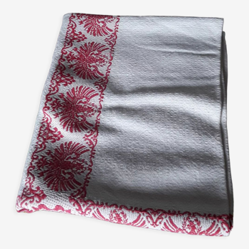 Red and white cotton damask tablecloth