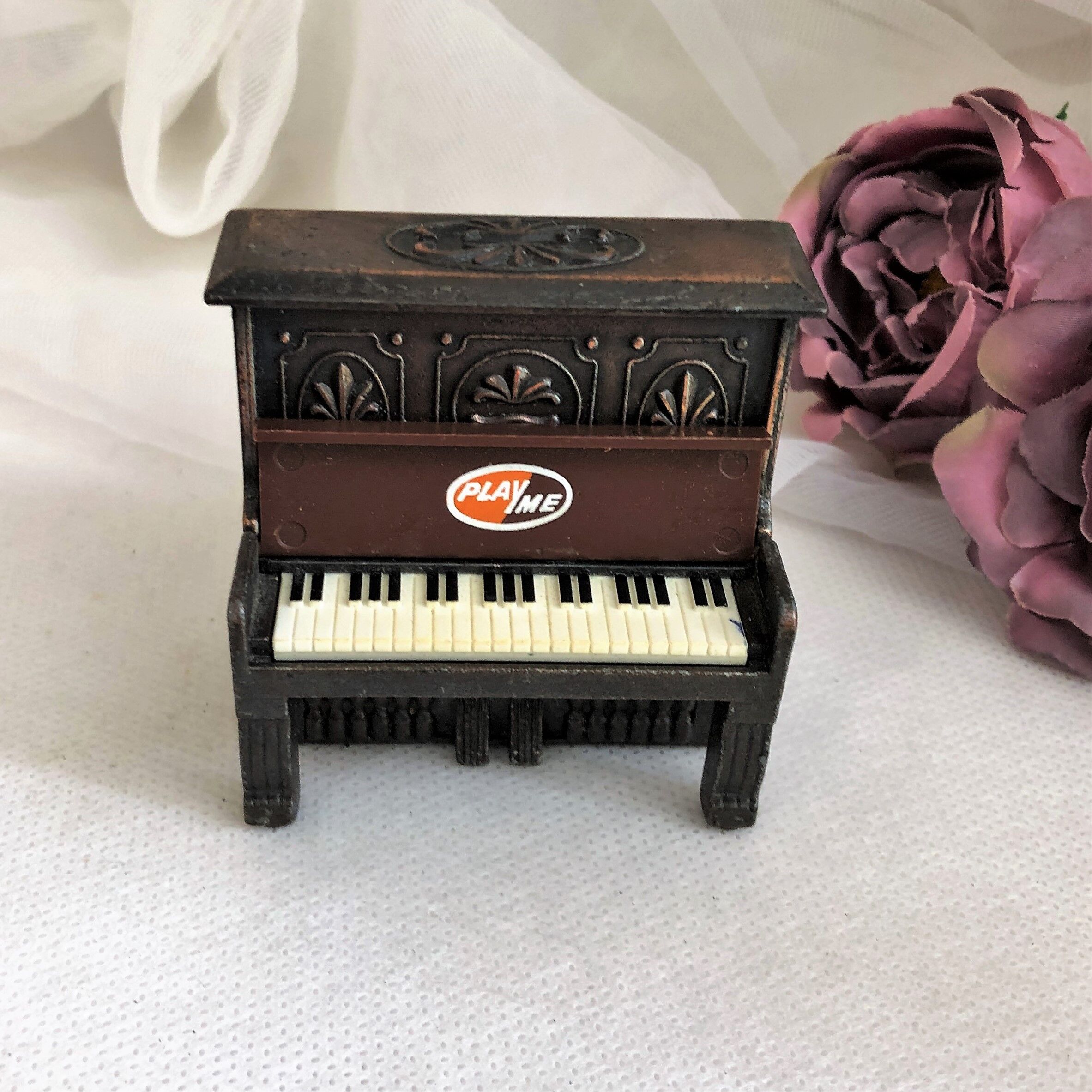 Pencil sharpener collection Play Me vintage 70s