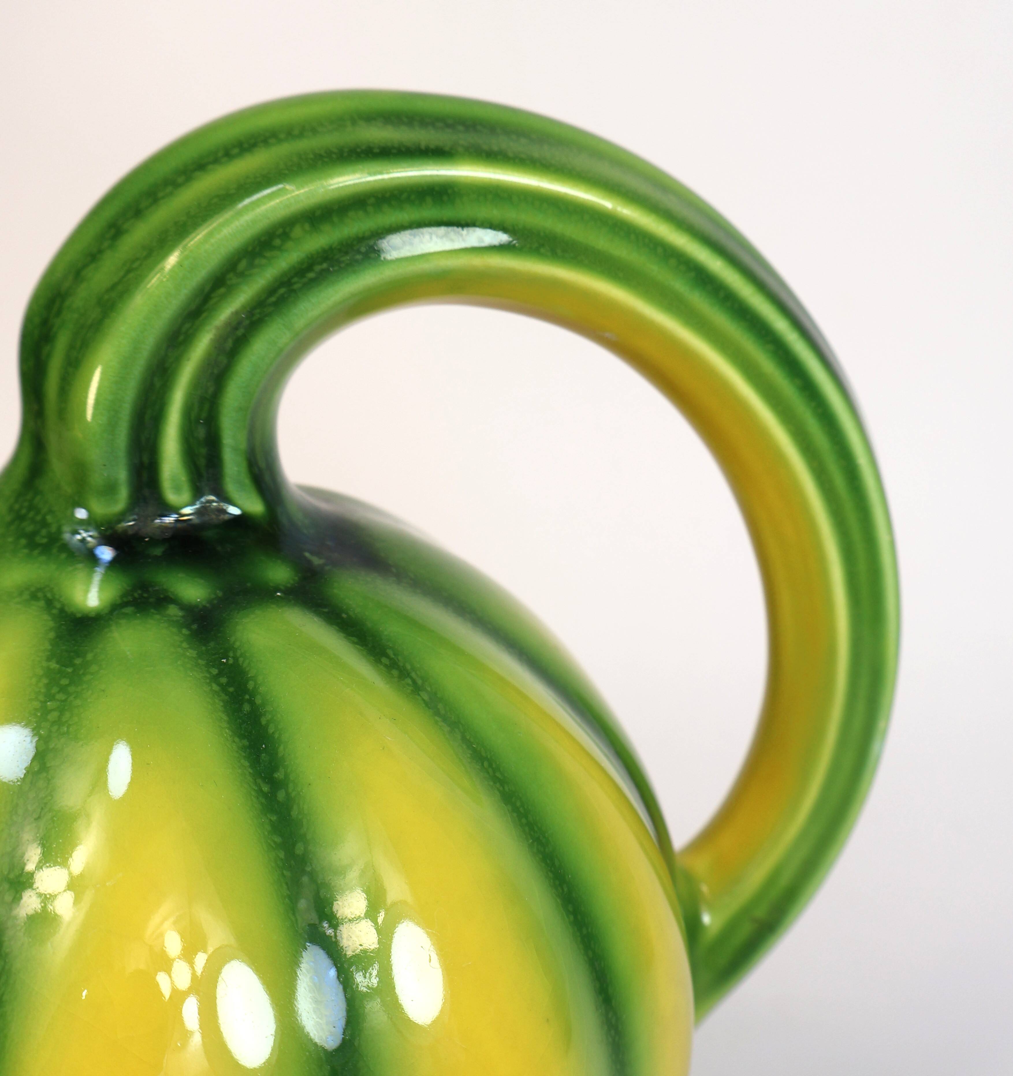 Pichet en forme de melon de la manufacture de Longchamp