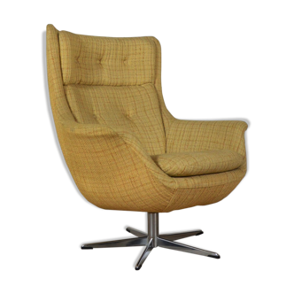 Large vintage swivel shell chair