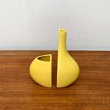 Set of 2 minimalist postmodern Italian vases by Bel Mondo, 1980s.