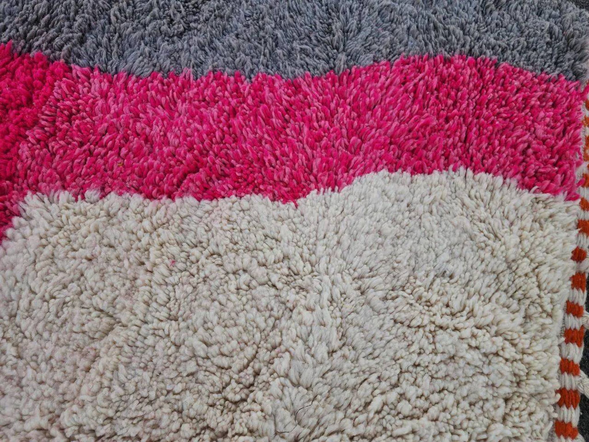 Moroccan rug in natural wool 2.5 x 1.5 m
