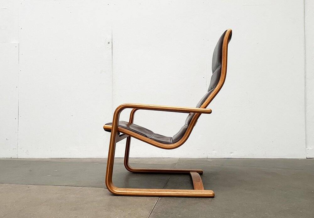 Vintage Swedish armchair model Lamello in beech by Yngve Ekström for Swedese, 1970s.
