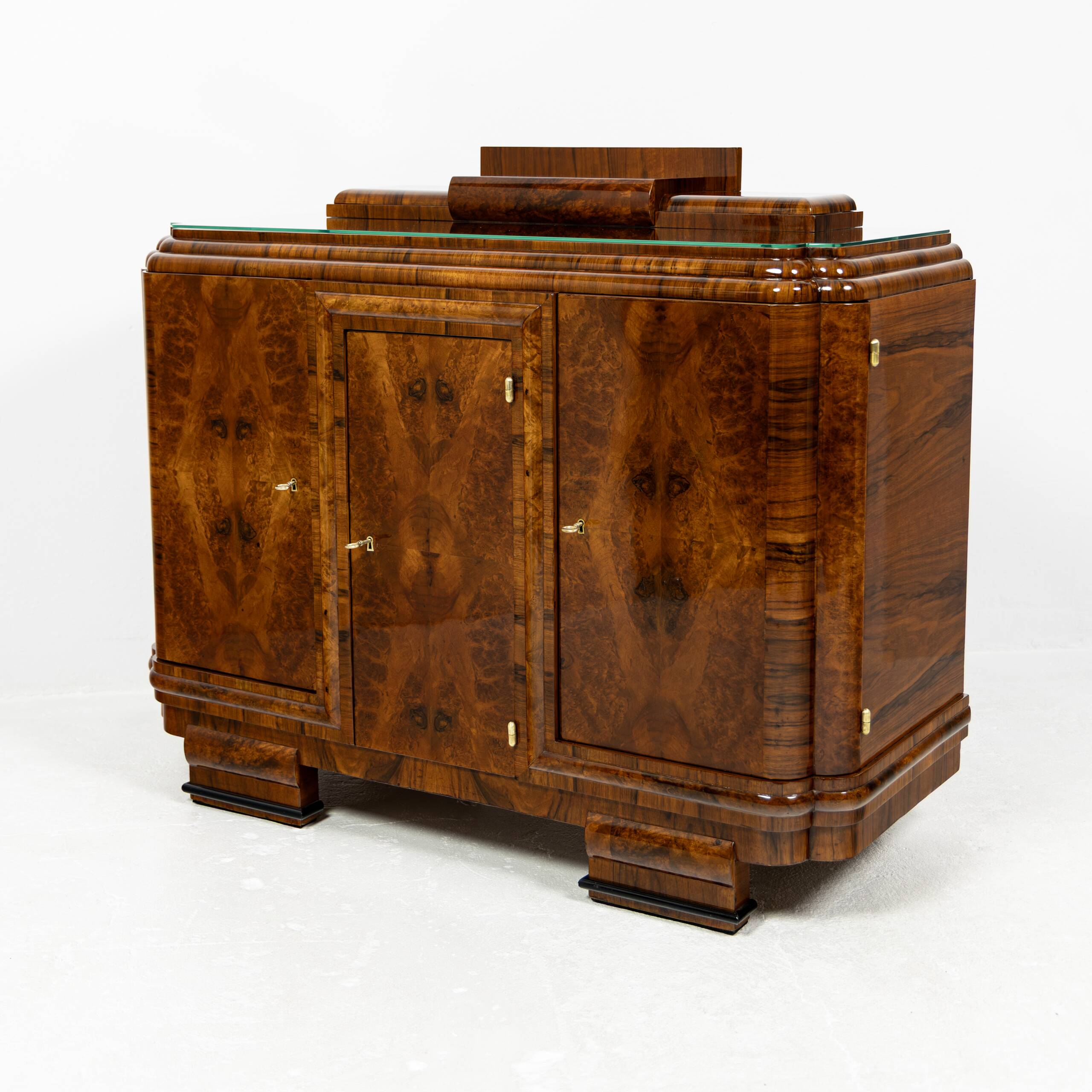 Buffet bas Art Déco en ronce de noyer - 1925-1939