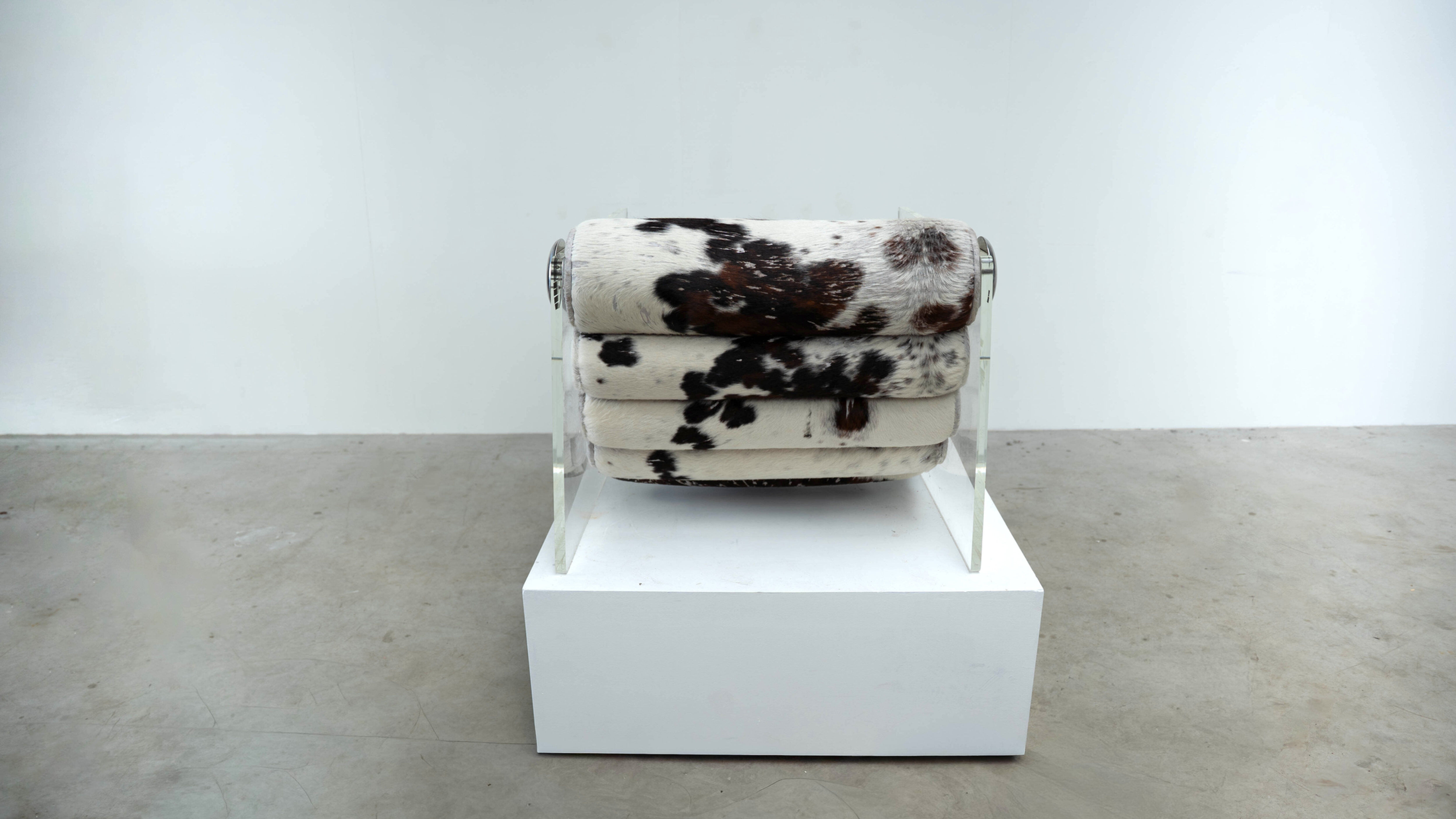 1970s French plexiglass lounge chair