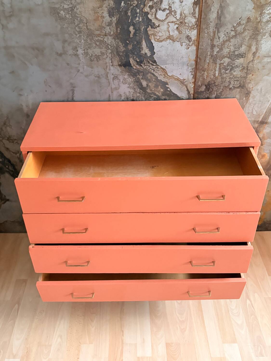 Vintage terracotta commode