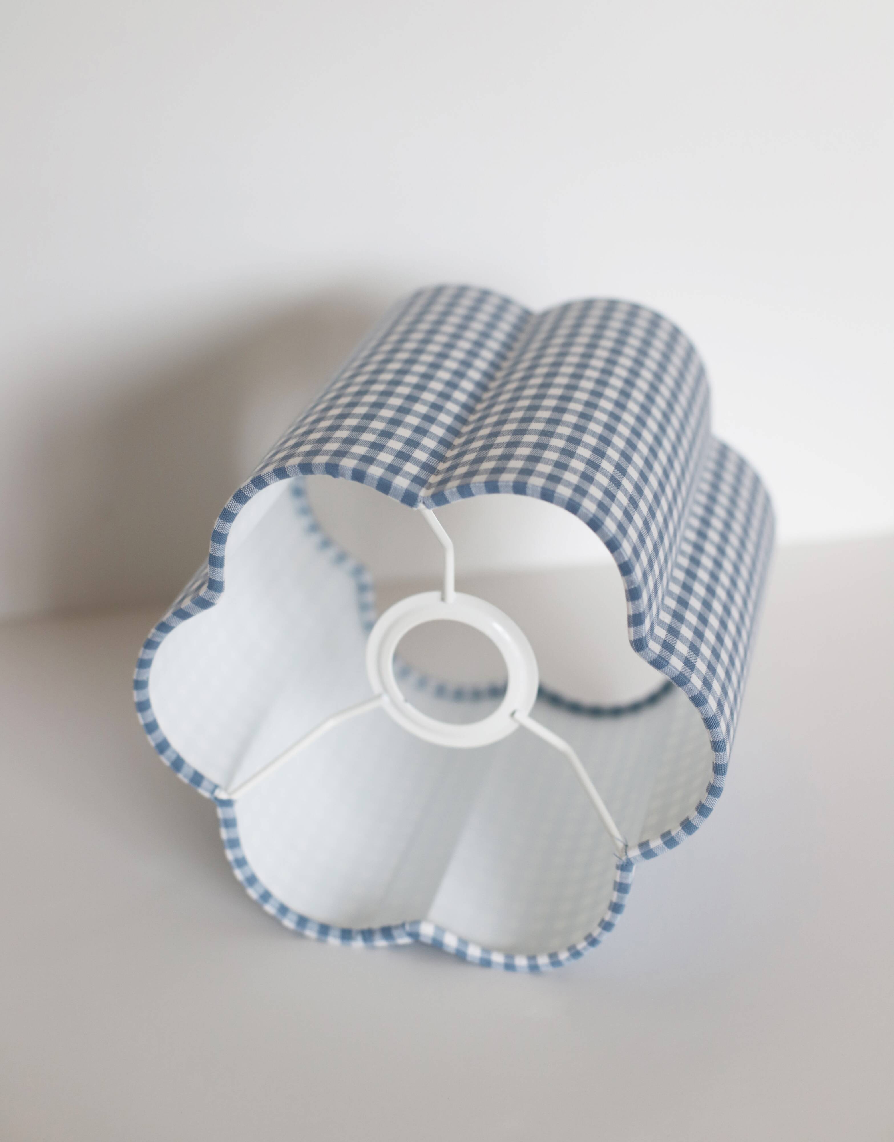 Flower-shaped lampshade Flora "mini sky blue check"