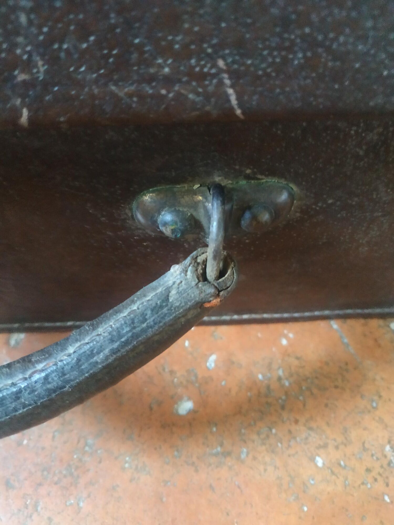 Leather suitcase 1900