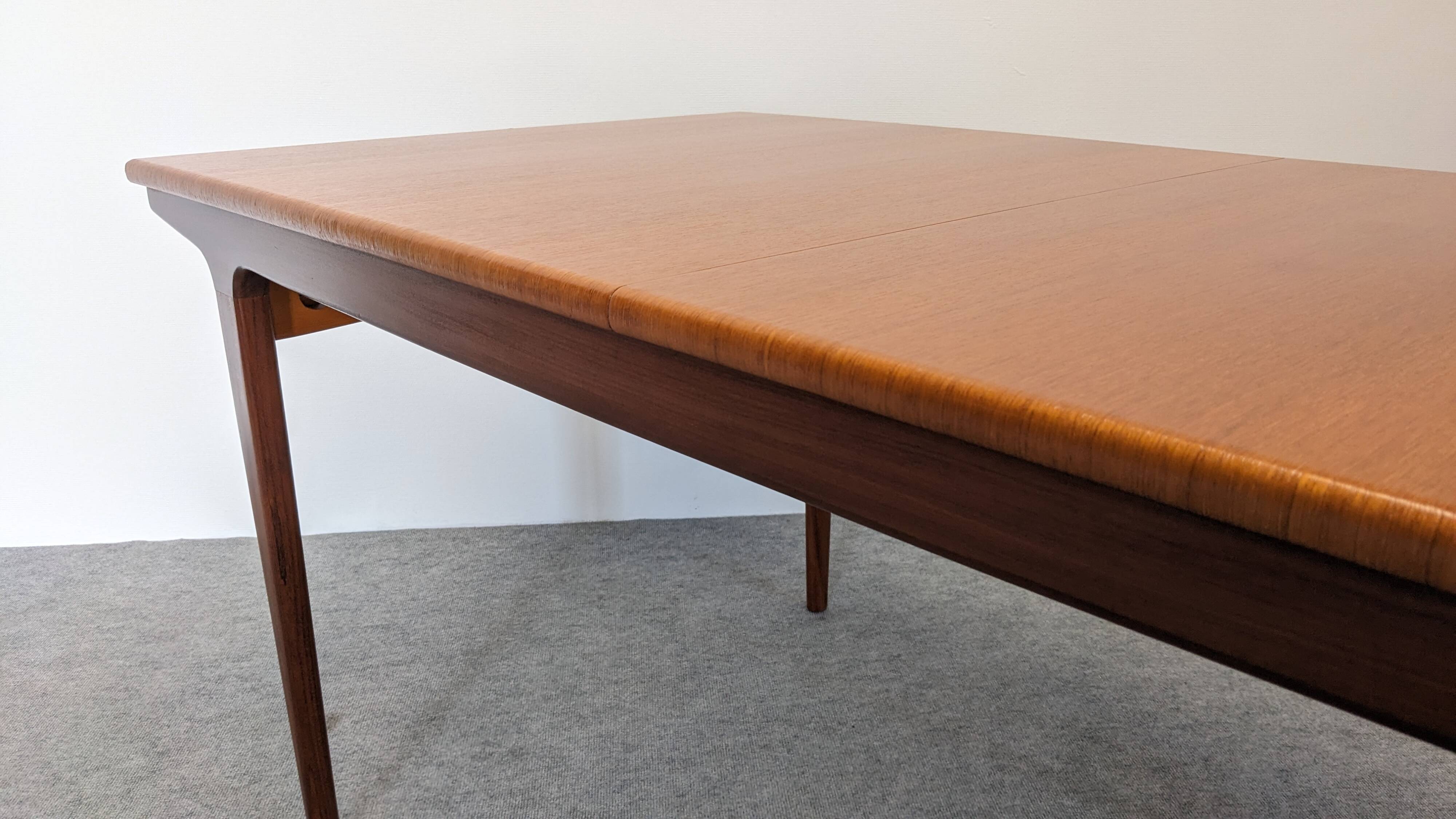 Extendable Scandinavian teak dining table, circa 1960