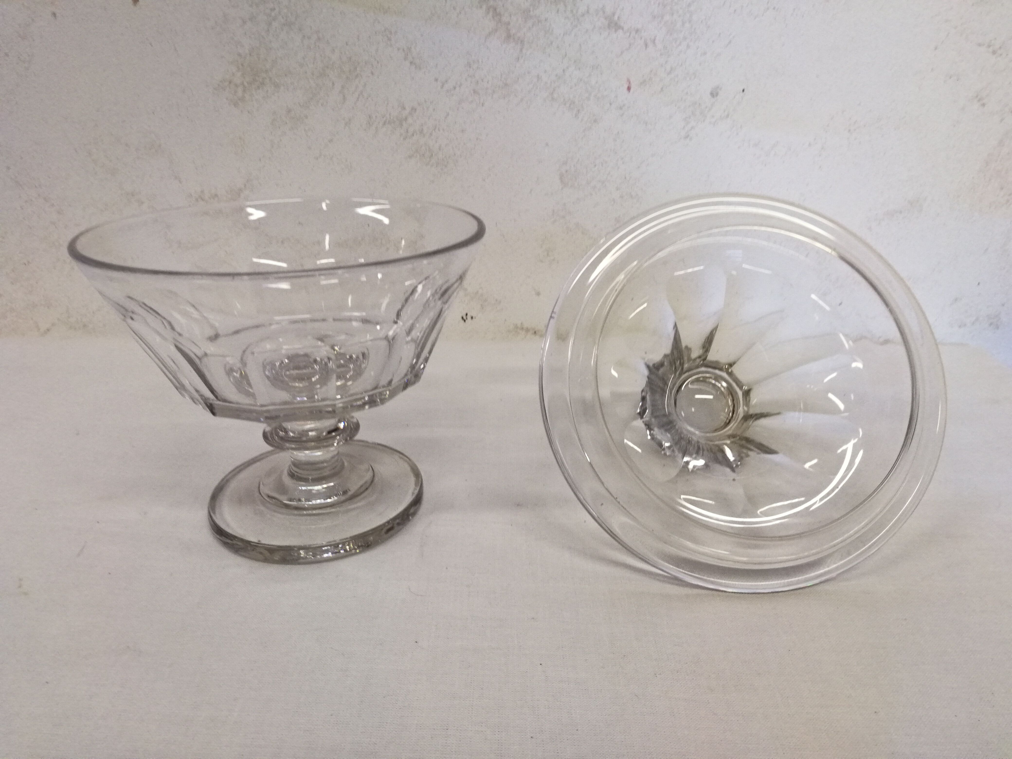 Old crystal drapeoir