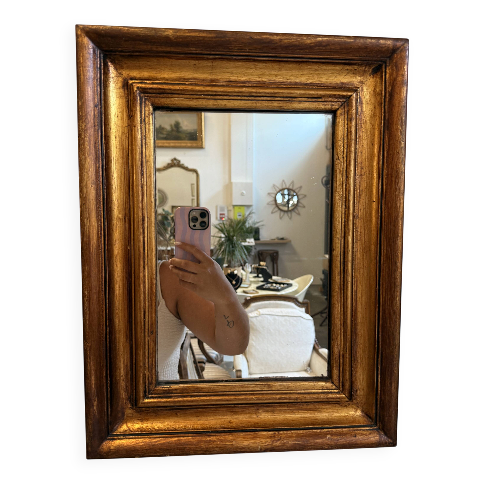 Miroir ancien en bois doré à la feuille