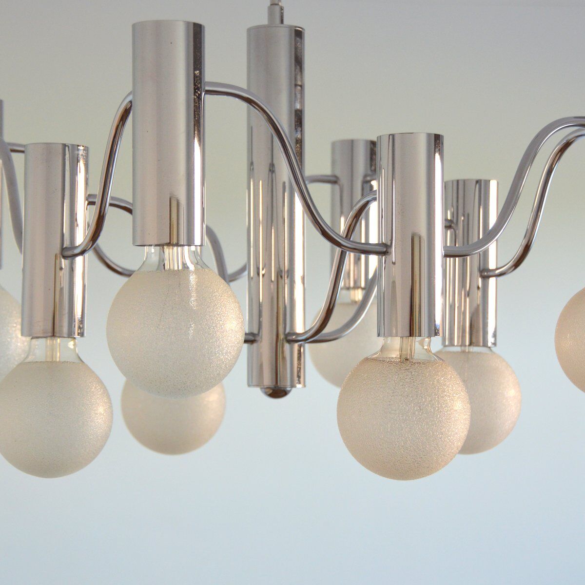 Chandelier model by Sciolari made by Boulanger