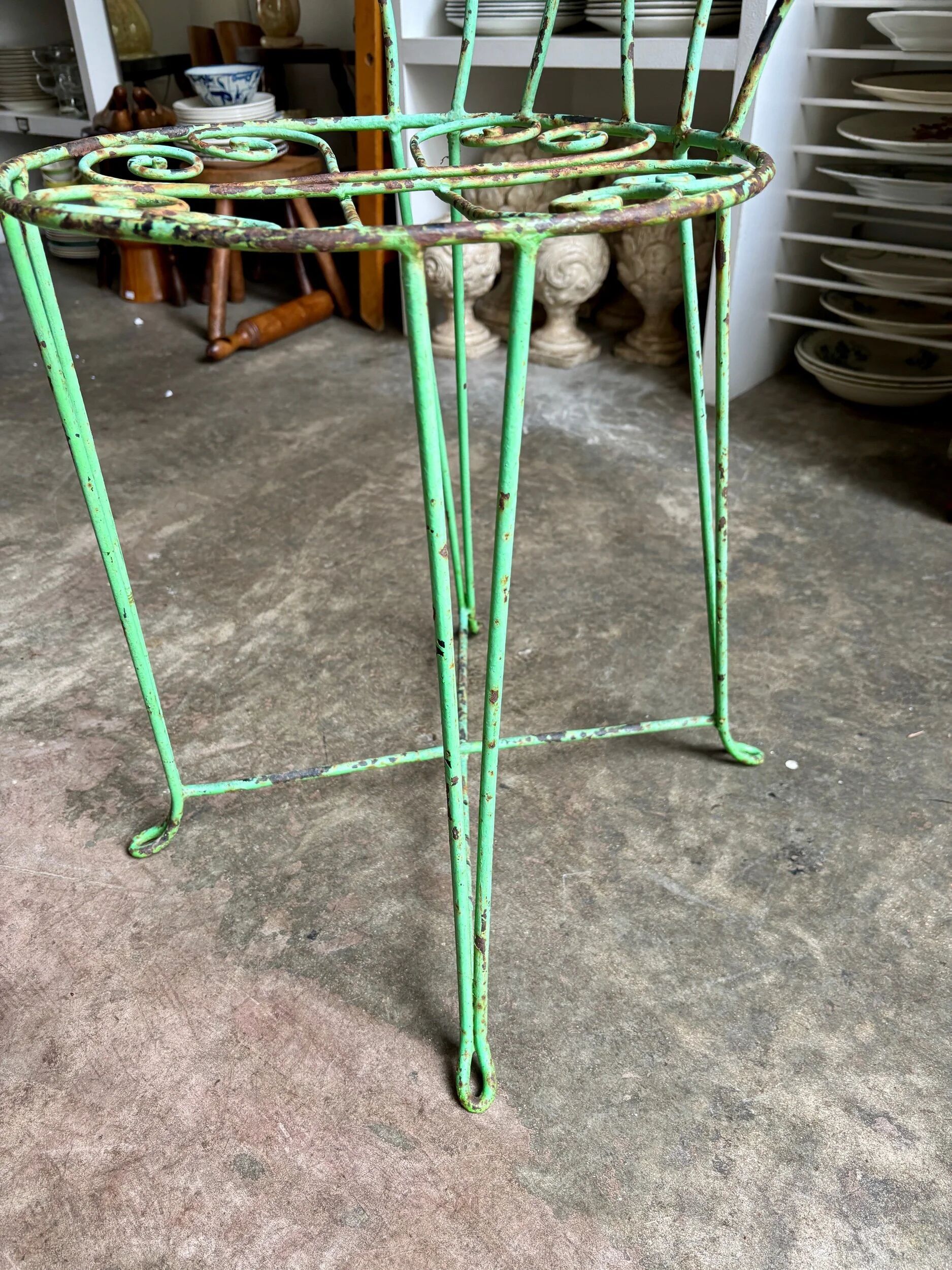 Chaise de jardin en fer forgé vert