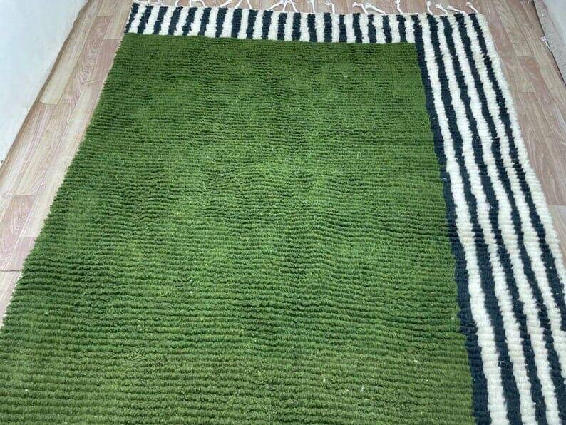 Pure wool rug with colourful patterns, size 1.5/2.6 m.