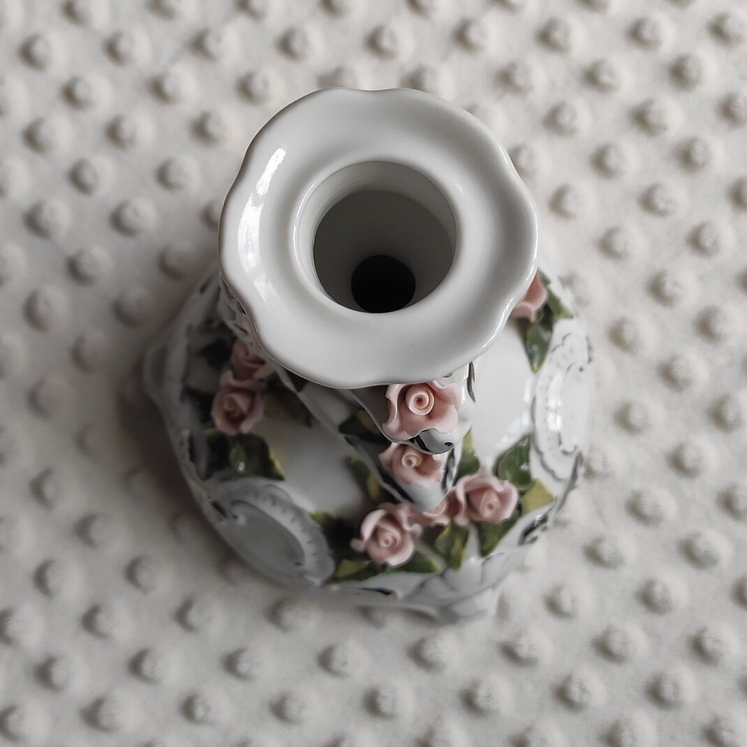 Ornamented porcelain candle holder