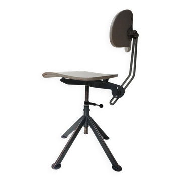Chaise de bureau d'architecte industriel suédois par Odelberg & Olsen, années 1940.