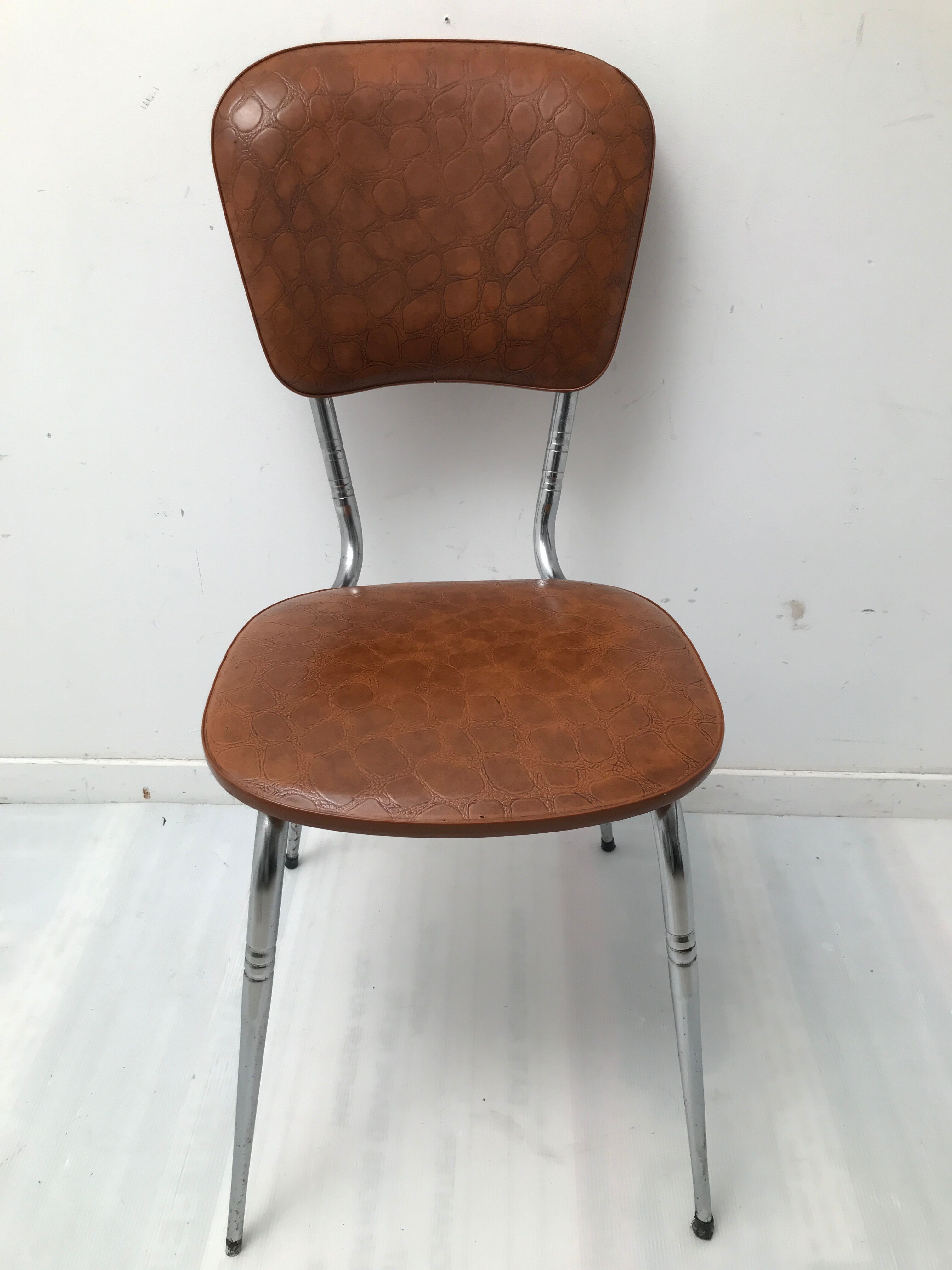 Set de 4 chaises formica et skai année 50