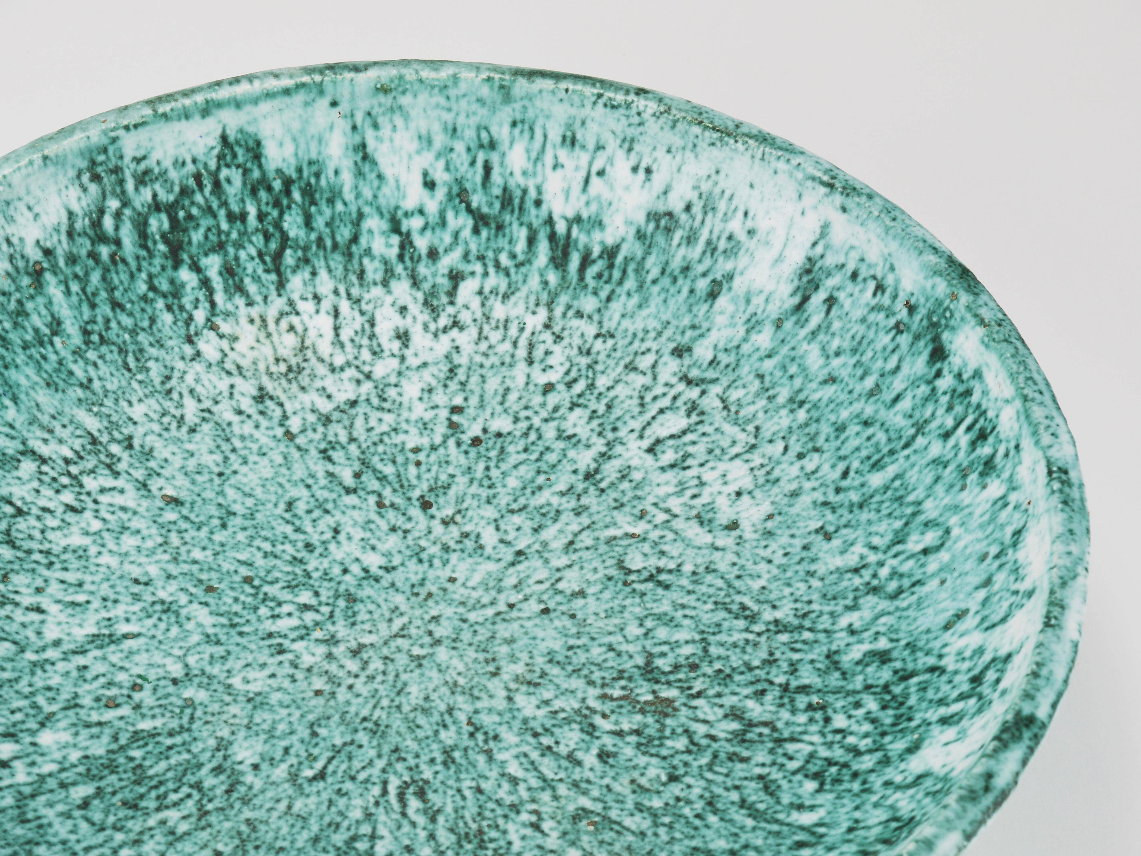 Eva Ruffoni Grand Bol Art Fruitier en Céramique Turquoise, 15 pouces de diamètre, Italie, années 1980