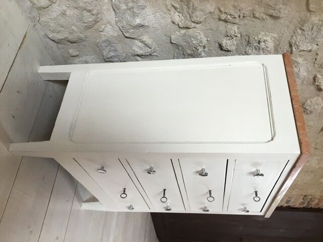 Parisian chest of drawers