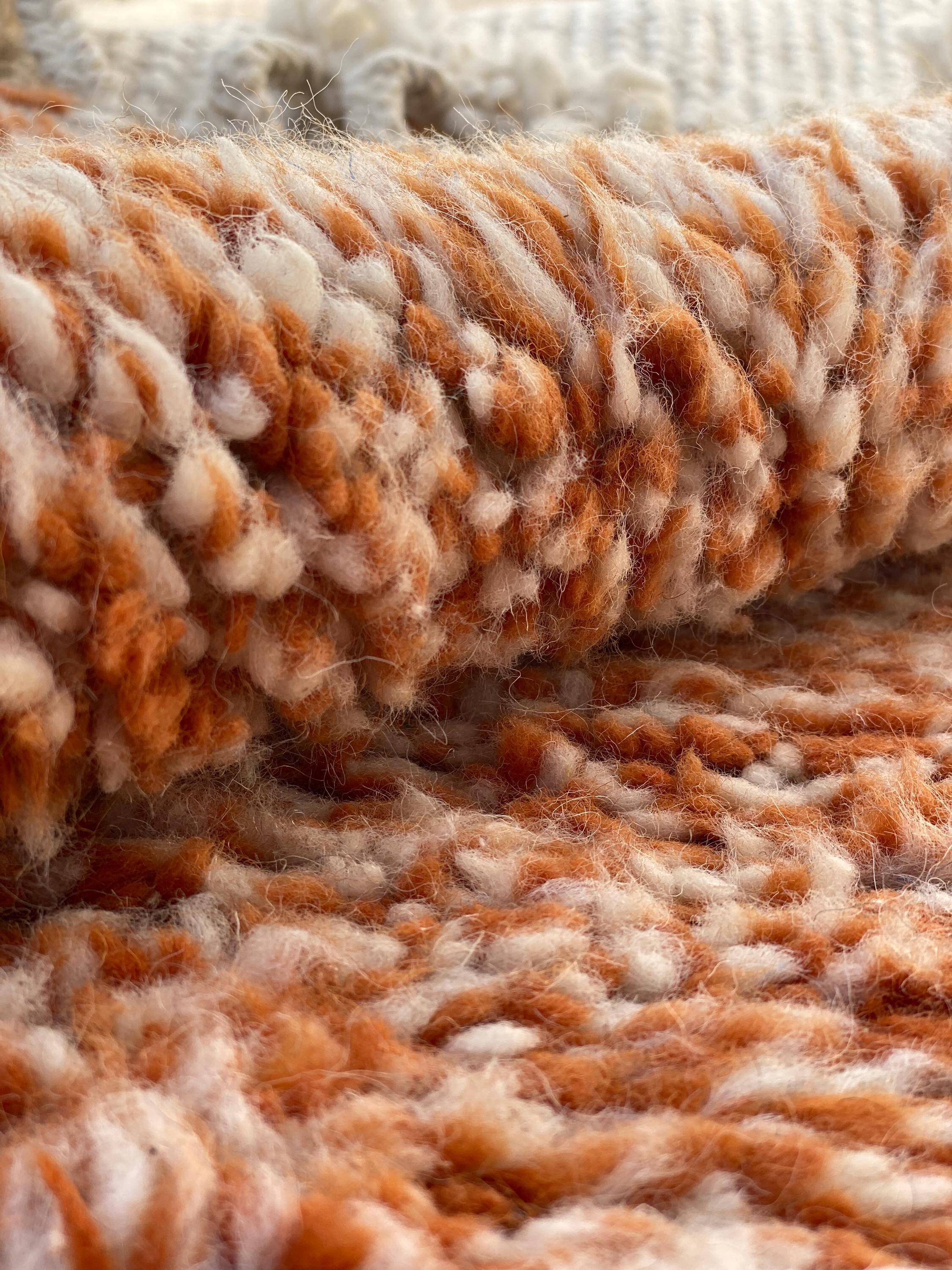 Handmade Berber rug in wool 3 x 2 m