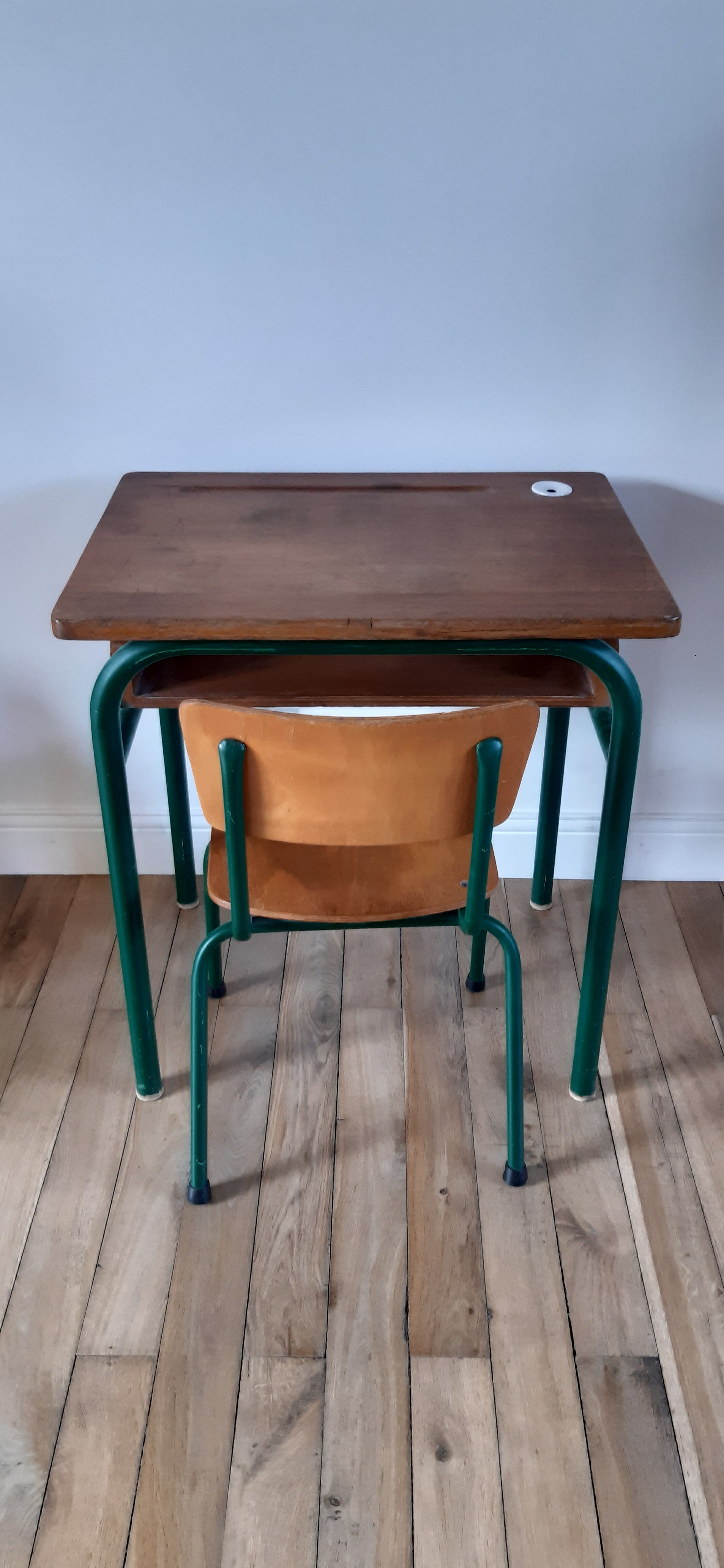 Children's desk and school chair with inkwell 30-40s