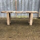 Carpenter's workbench