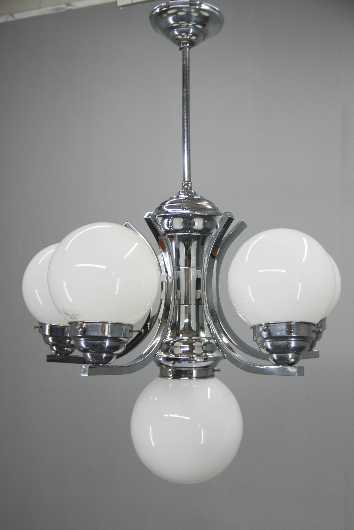 Big Art Deco 6-flamming Chrome and Glass Chandelier, 1930s