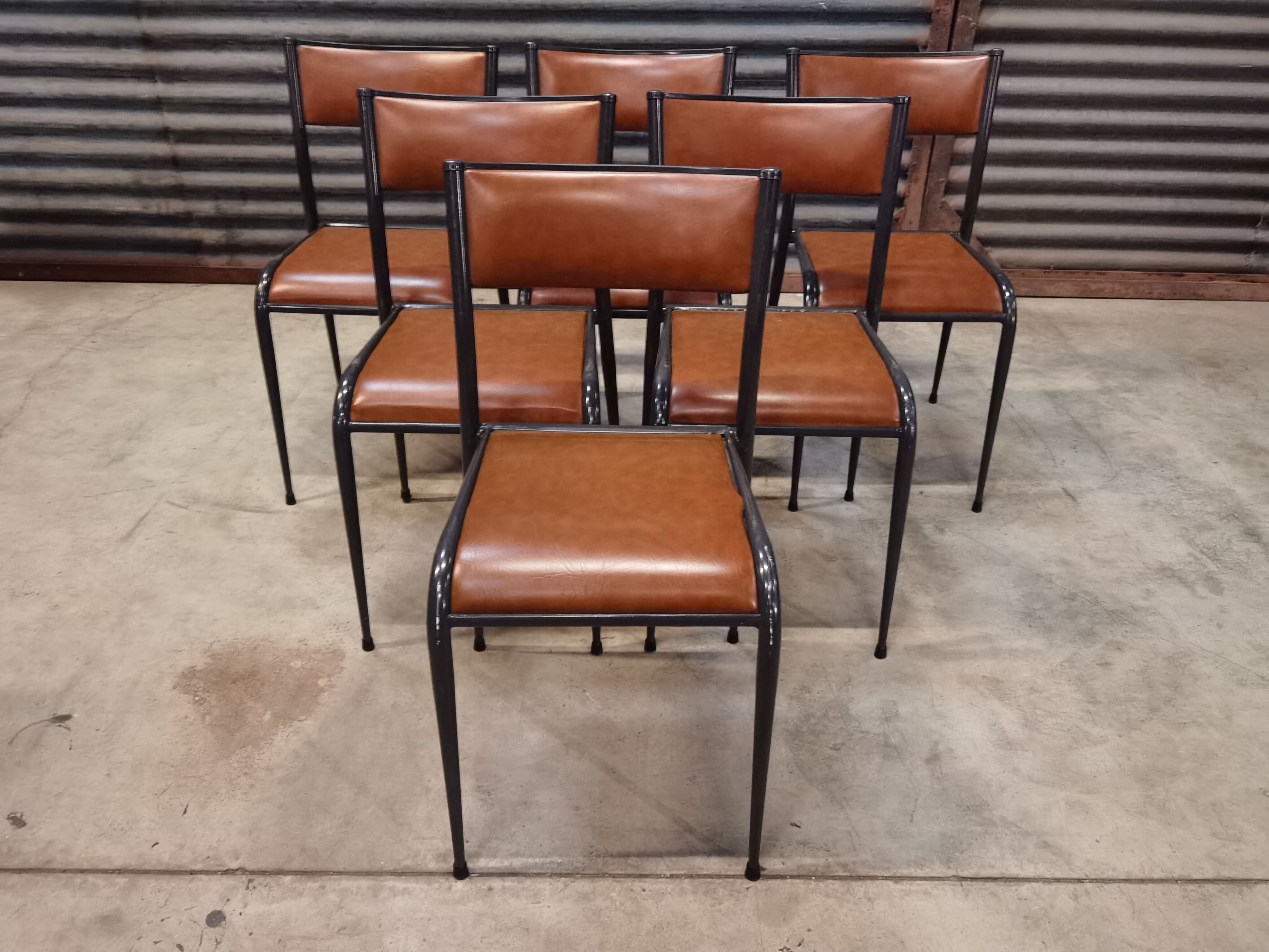Set of 6 Mullca chairs 510 feet compass