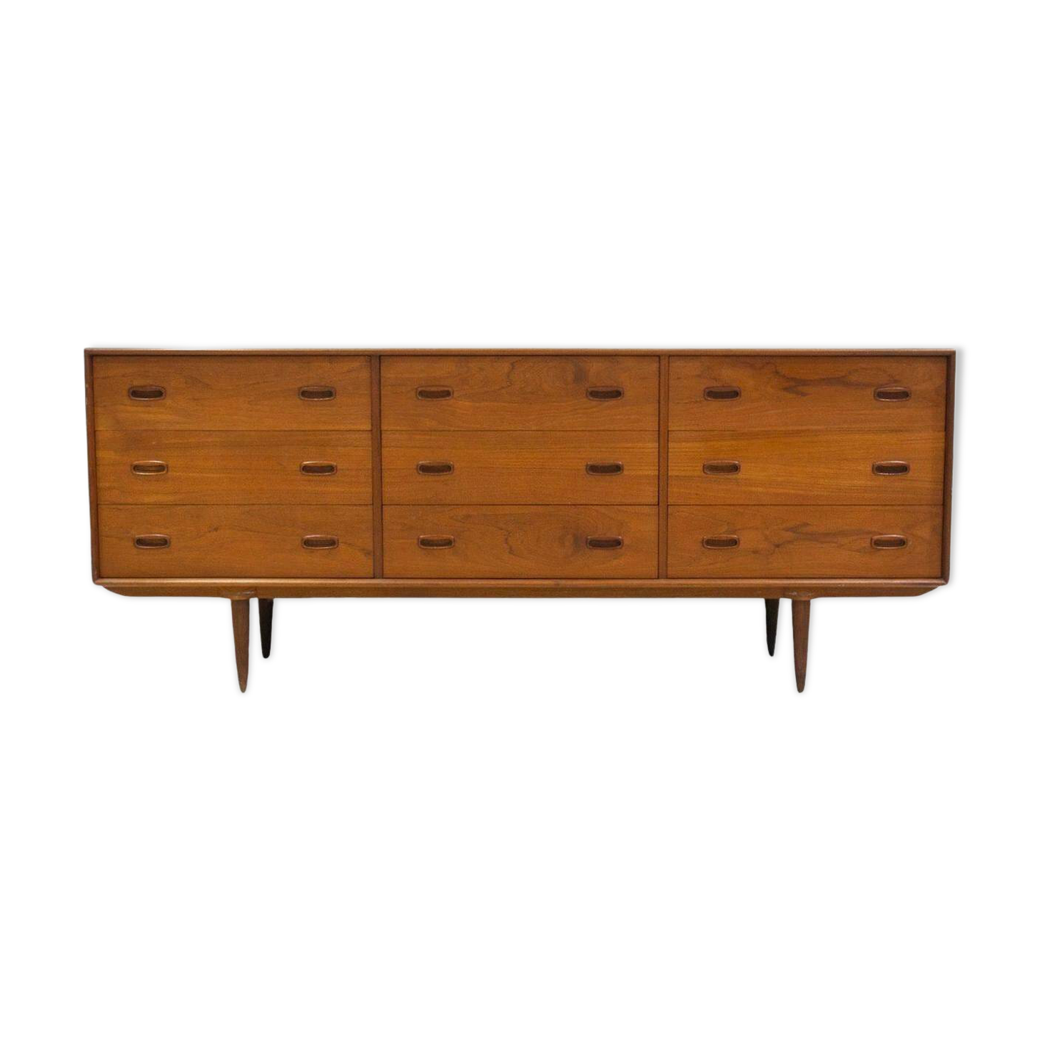 Modern Scandinavian buffet in teak with drawers