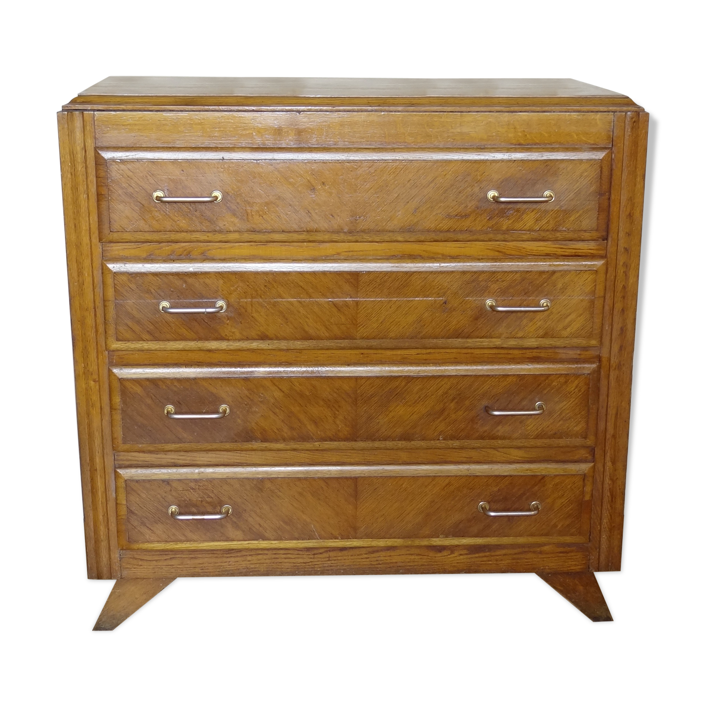 Dresser 1950