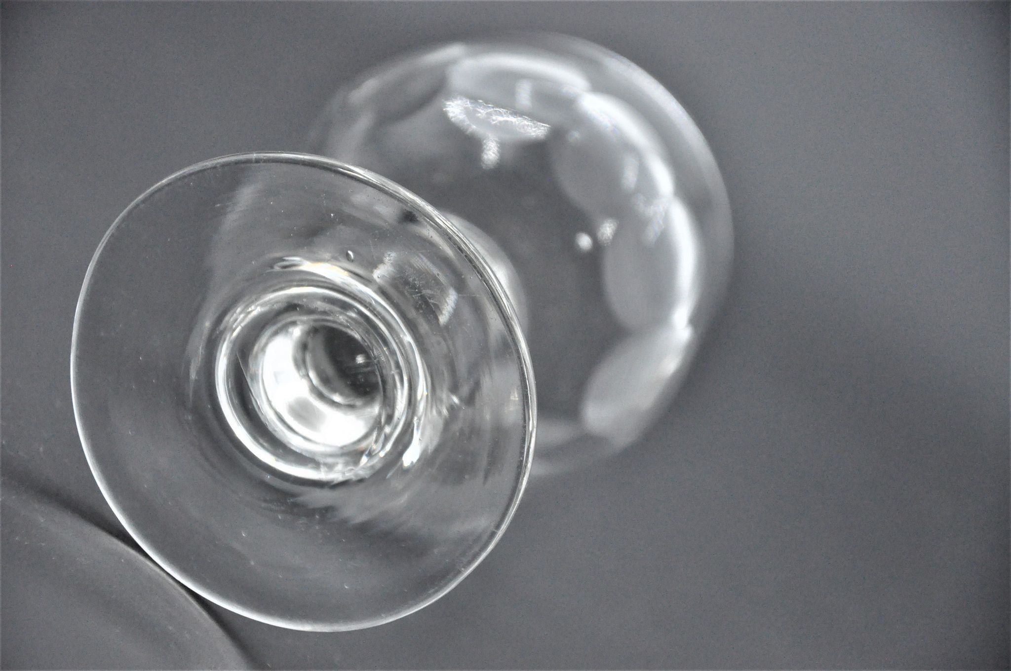 Old service of 6 wine glasses - crystal or cut glass - tableware