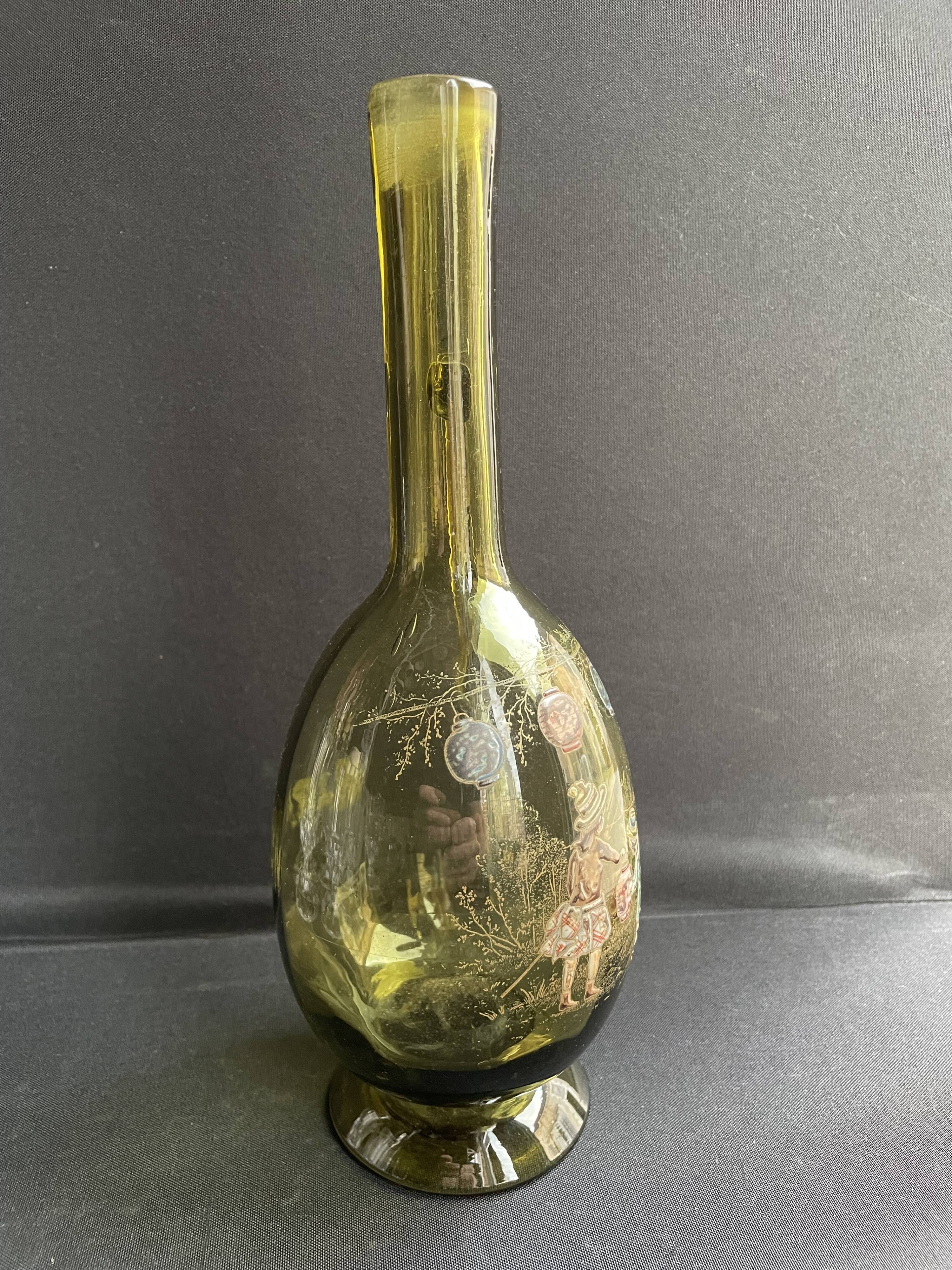 François-Théodore Legras - Verrerie La Plaine Saint Denis - Broc on pedestal with antique green background