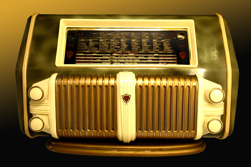 Radio TSF year 1951 Clarville M112