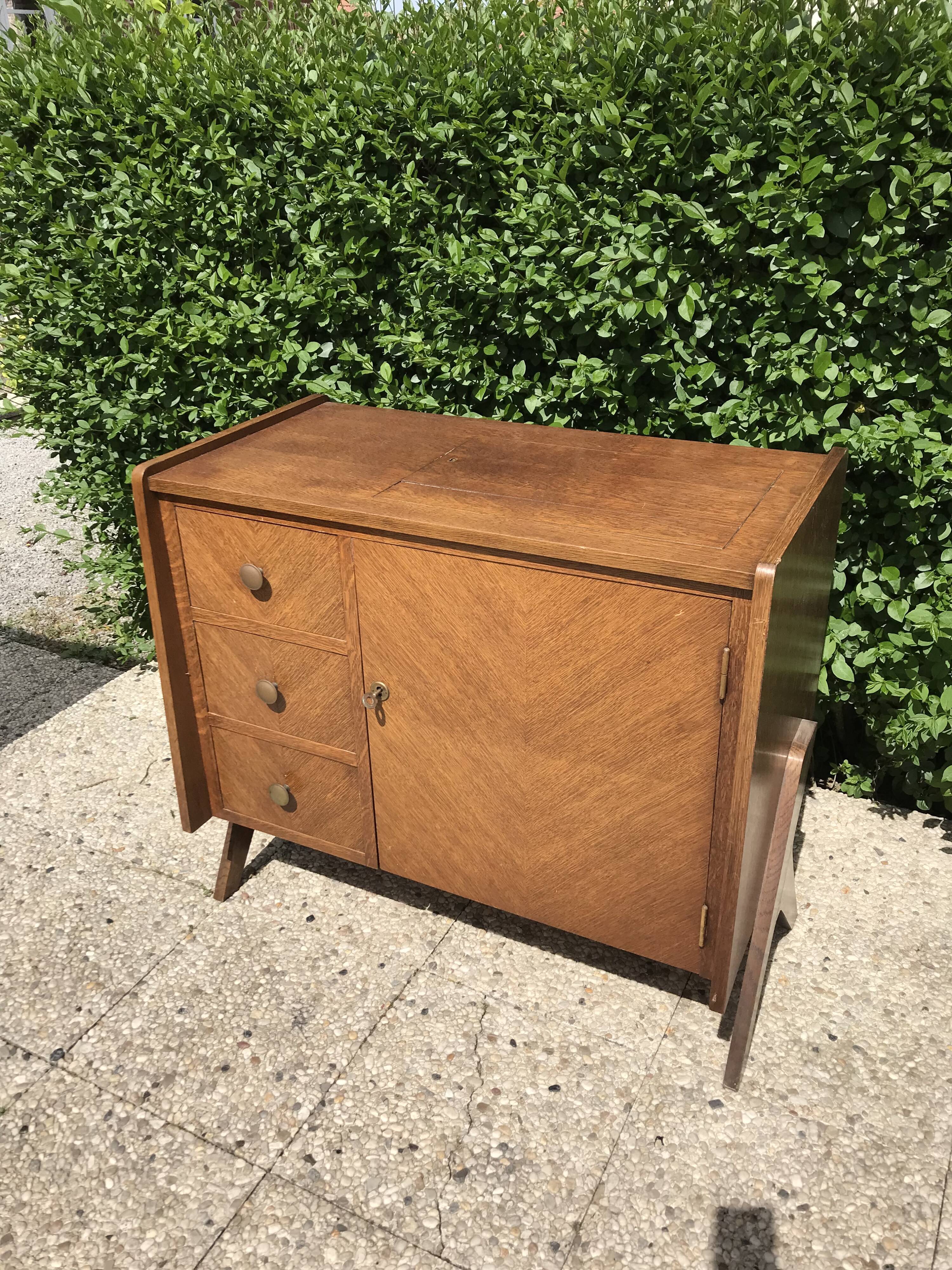 Commode vintage