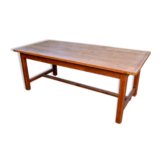 Farm table