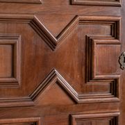 Bar cabinet by Muebles Casas