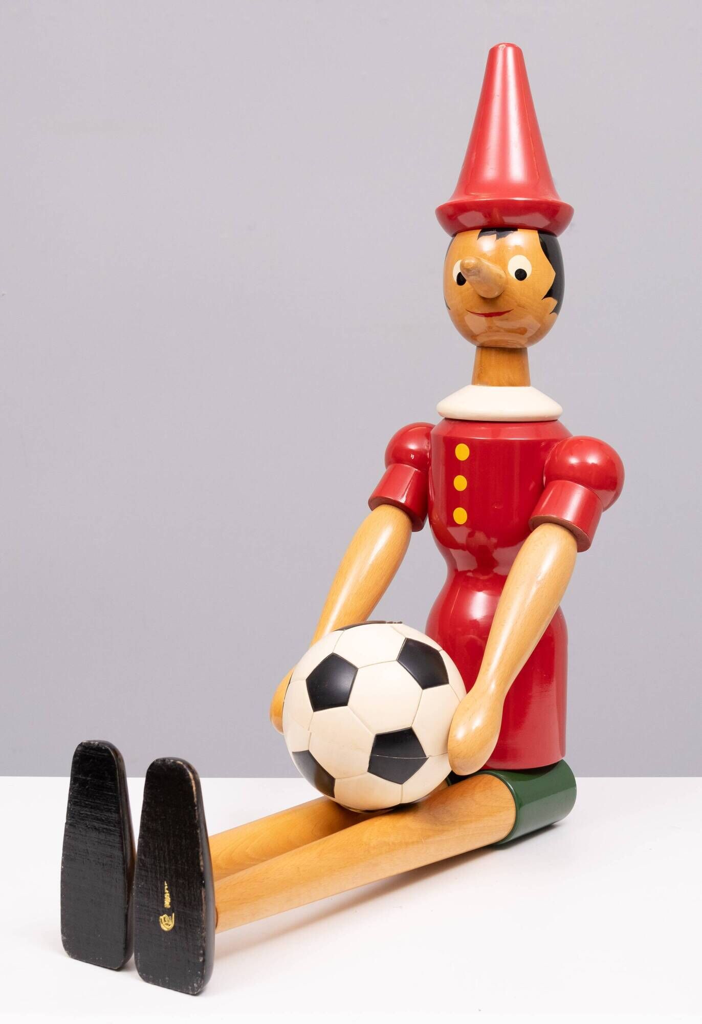C2 Rainoldi over 37 inch Beech Wood Pinocchio 1980s Italy