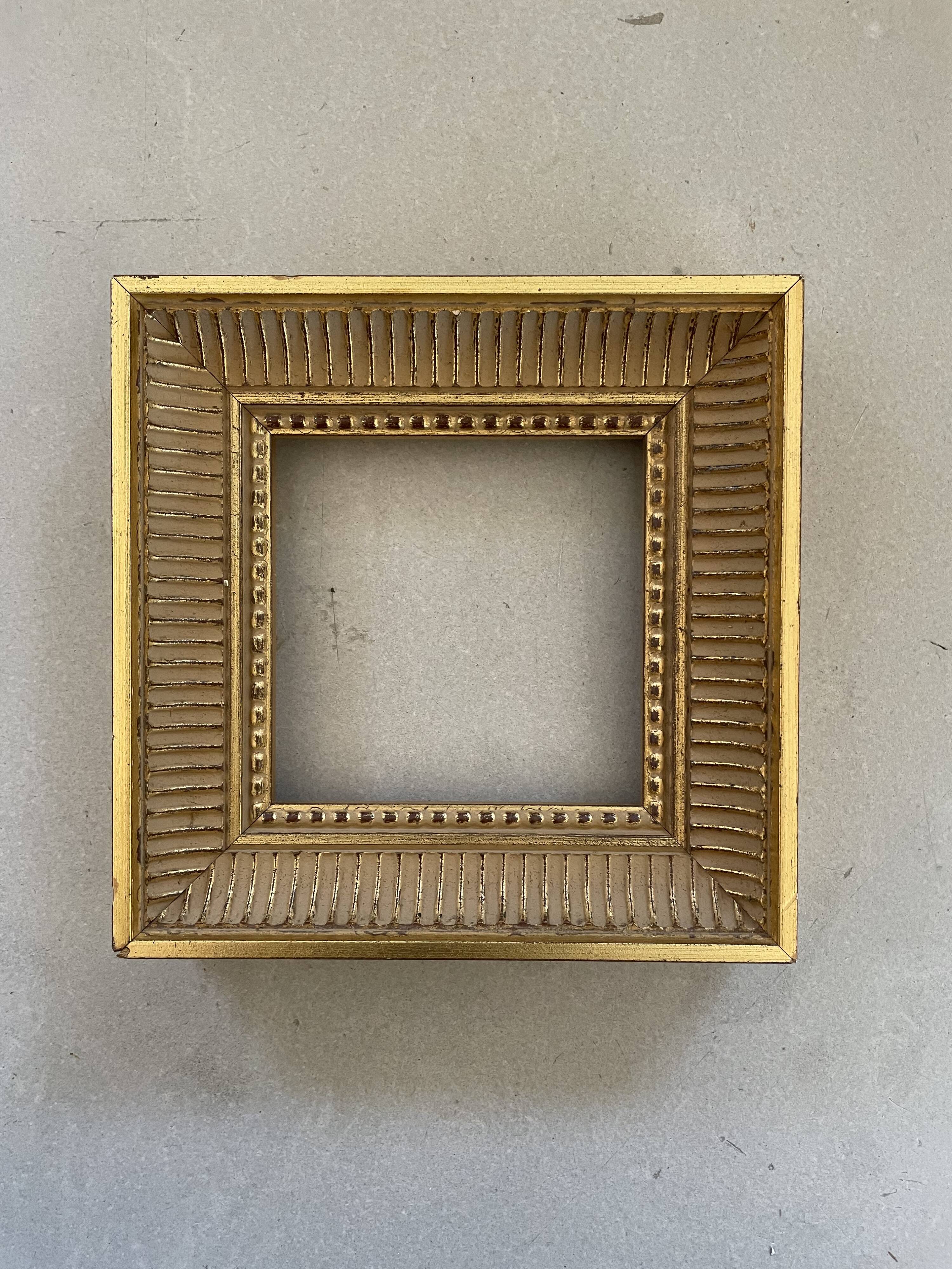 Golden frame 15x15cm