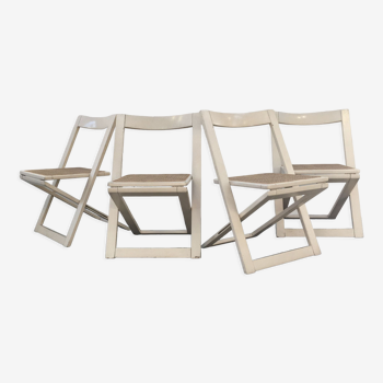 Série de 4 chaises pliantes italiennes en bois et cannage