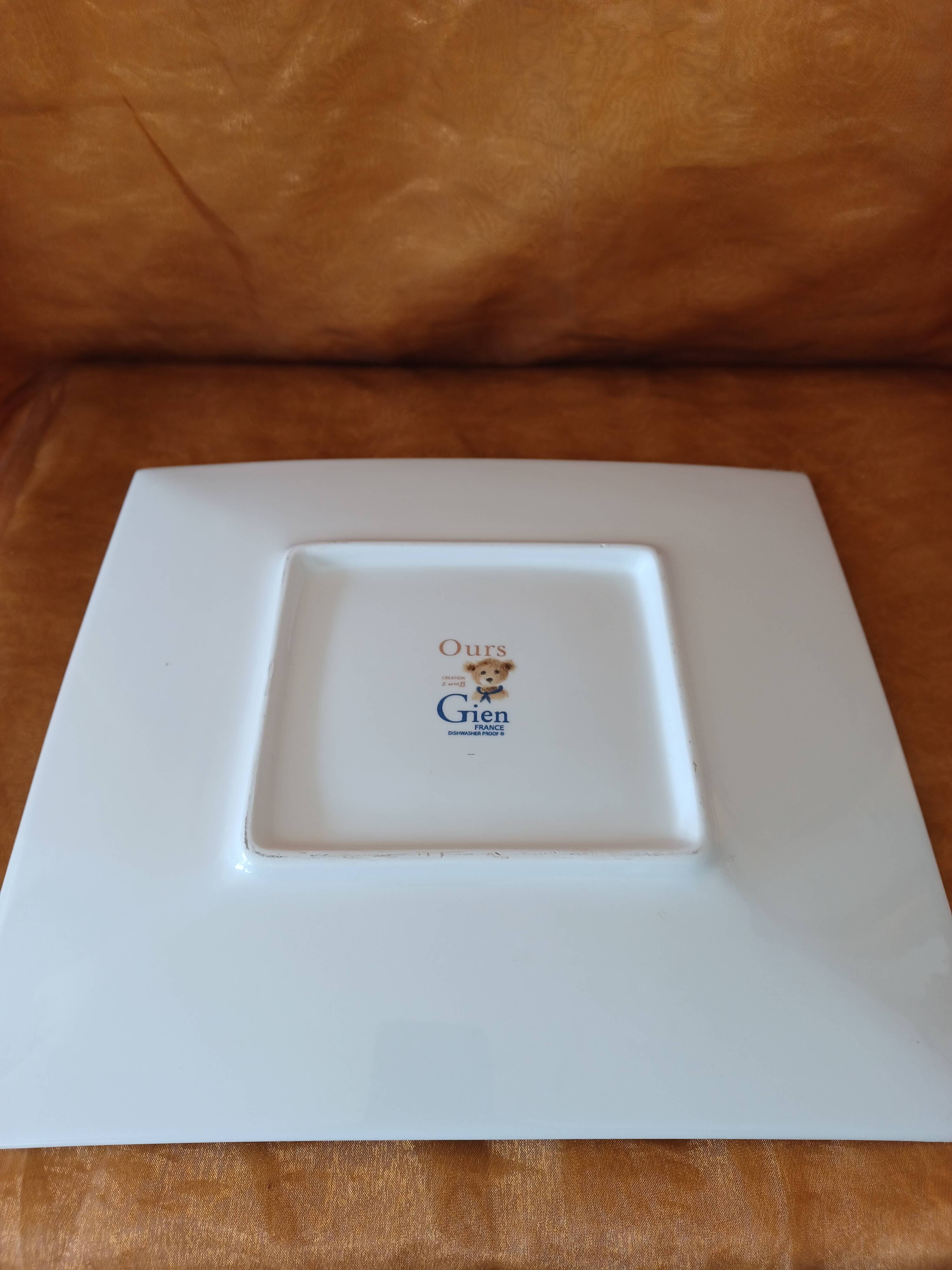 Gien bear cake dish.