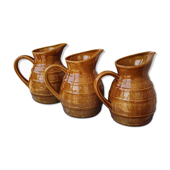 Set of bistro pitchers