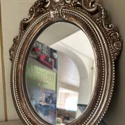 Baroque mirror to place with mouldings