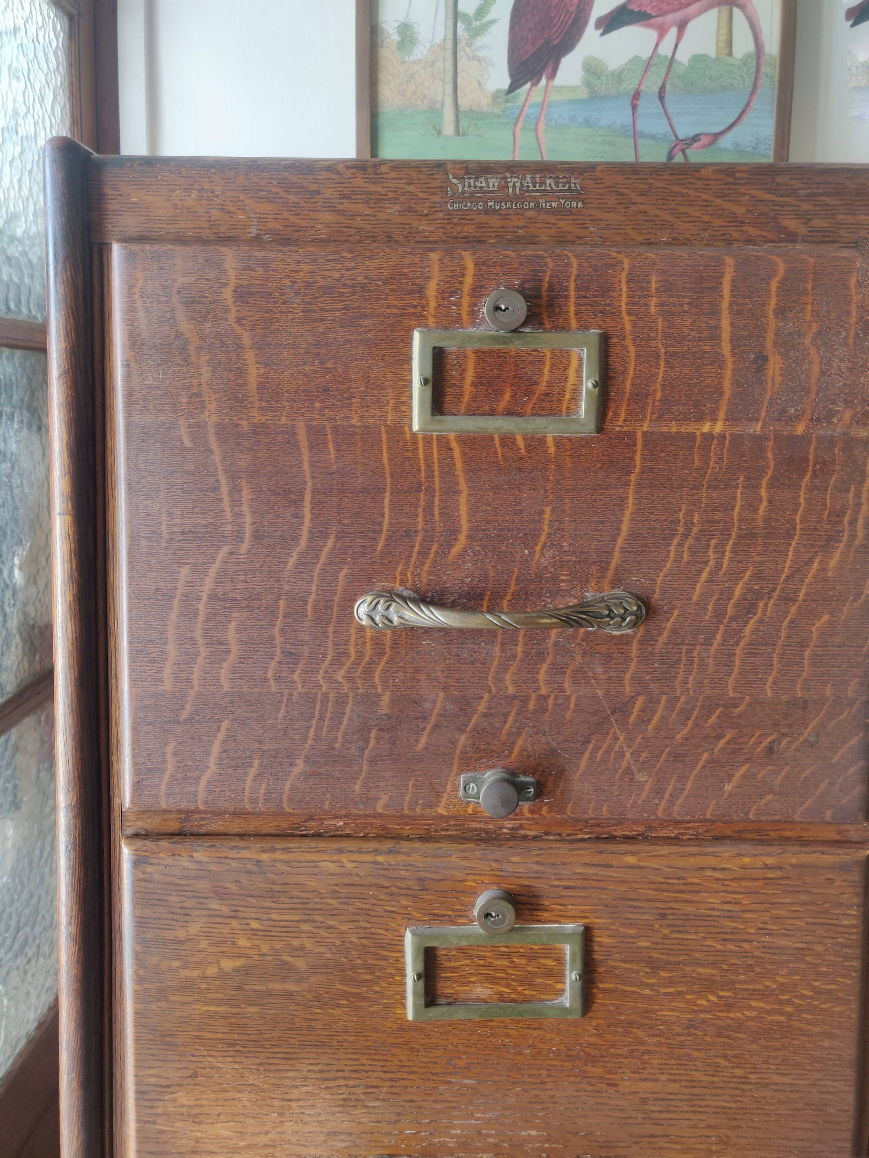 Meuble de métier à tiroirs chêne