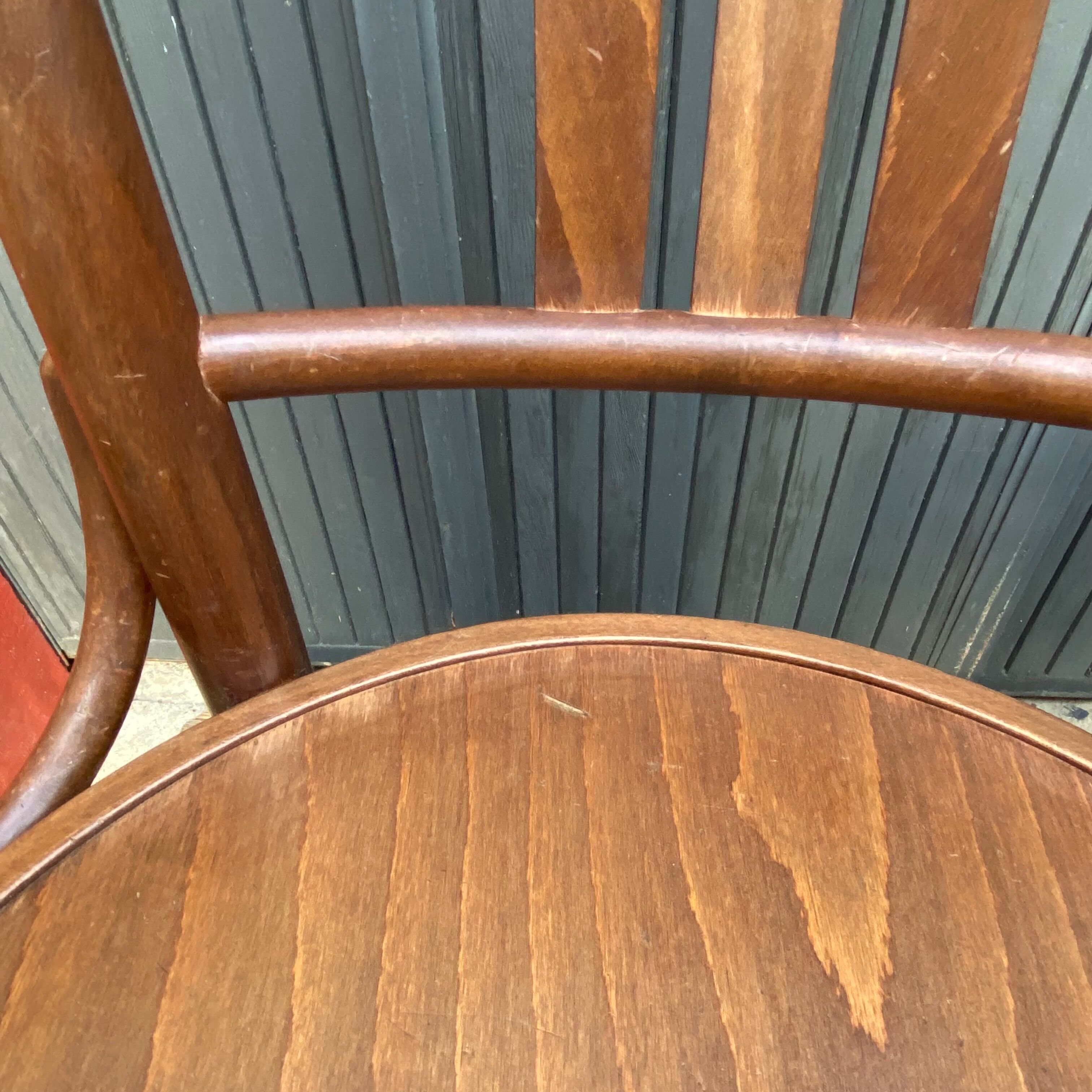 Lot de 2 chaises bistrot en bois courbé