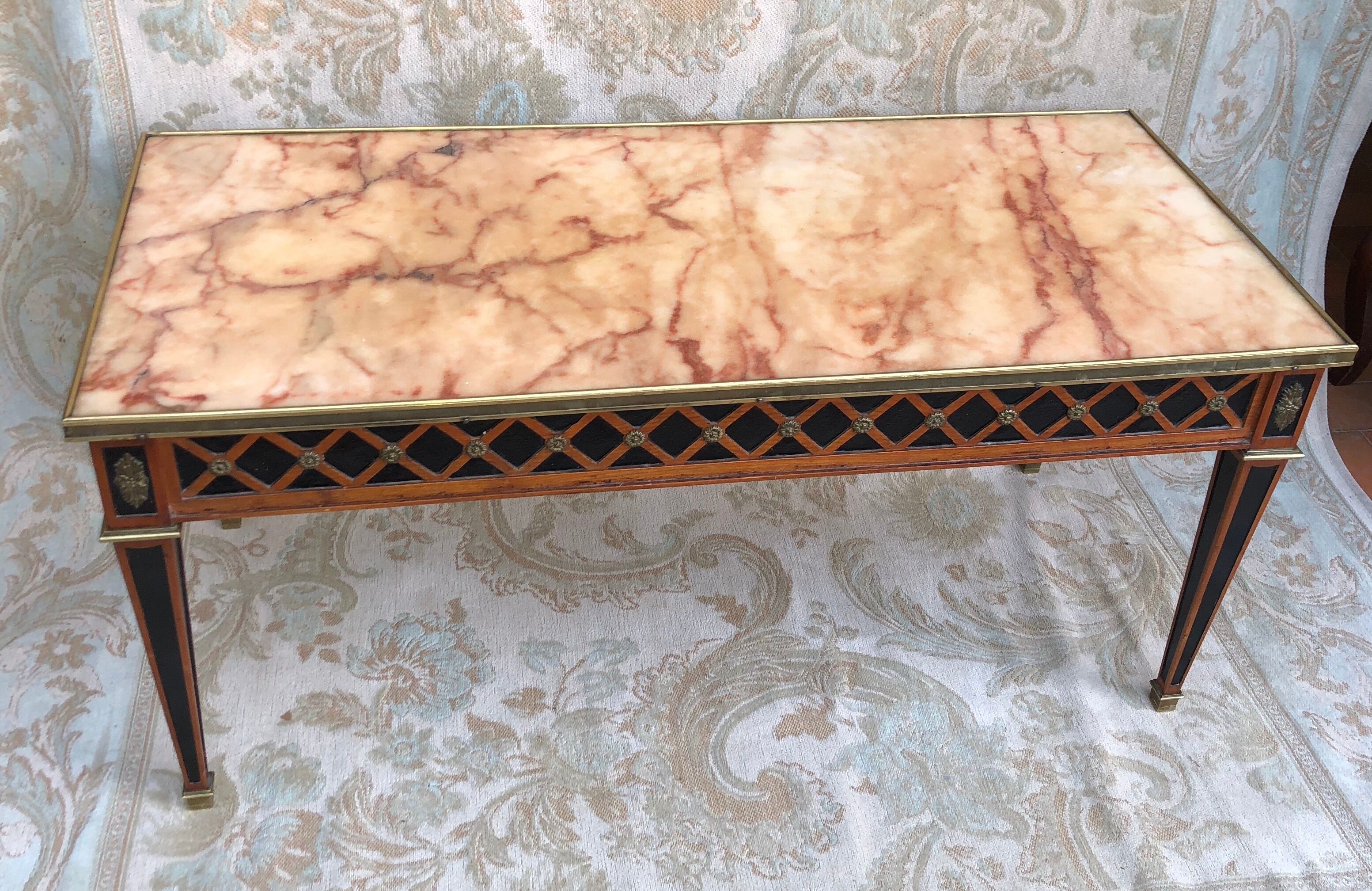 Coffee table antique Louis XVI style