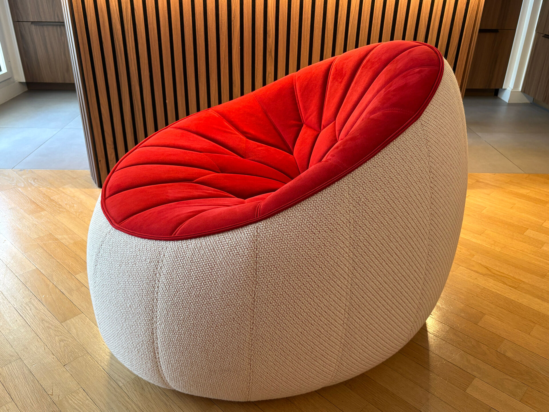Cinna Ottoman en alcantara : grand canapé + 2 fauteuils dont 1 pivotan