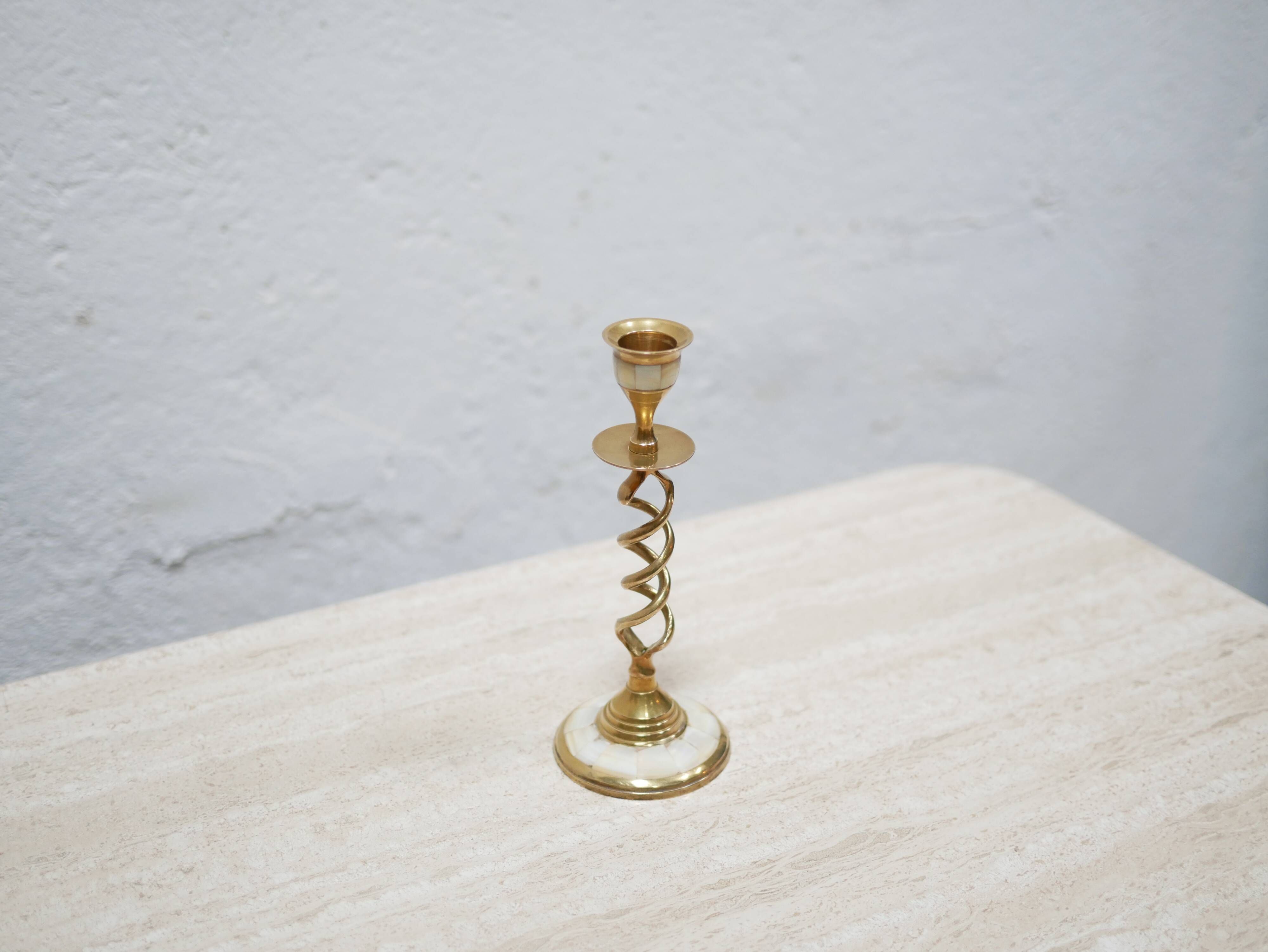 Vintage candle holder in brass and mother-of-pearl